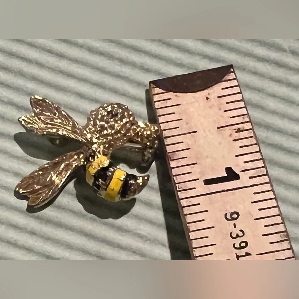 Vintage Gerry's Enamel Bumble Bee Brooch Pin Yellow Jacket Hornet Wasp Insect